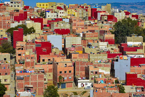 Medina sur la colline de Rah Rah par CHRISTIAN GOETGHEBEUR, Photographie en vente sur Singulart