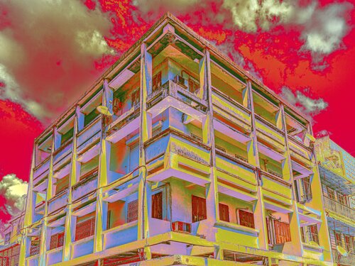 Les cubes suspendus, Pointe à Pitre, Guadeloupe van CHRISTIAN GOETGHEBEUR, Fotografie te koop op Singulart