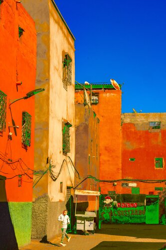 Le garçon qui court, Marrakech by CHRISTIAN GOETGHEBEUR, Photography for Sale on Singulart