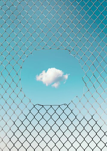 Fenced cloud par Marcus Cederberg, Photographie en vente sur Singulart