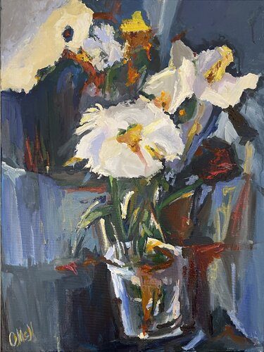Moonlit Midnight Bouquet (2023) par Olga McNamara Biennale Artist, Peinture en vente sur Singulart