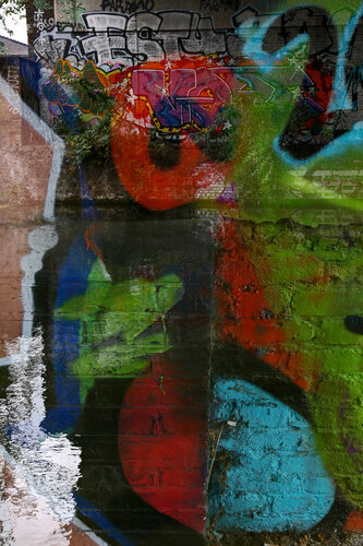 Daydreaming, East London 01 by Márcio Neves, 사진 for Sale on Singulart