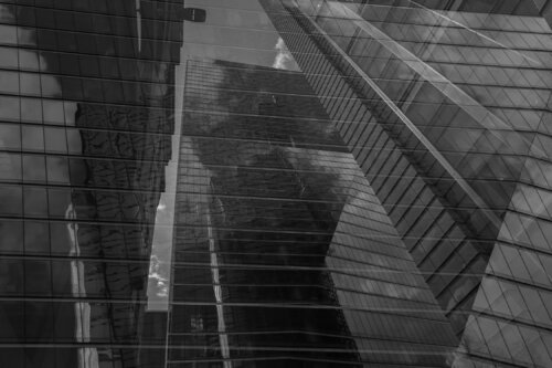 Daydreaming, City of London 05 B&W de Márcio Neves, Fotografía a la venta en Singulart