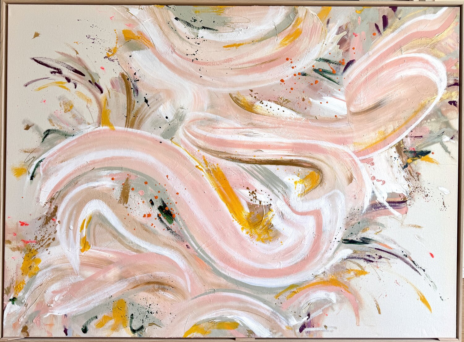 Go with the Flow – rosa, gelb, beige Bild, gerahmt in Eiche (Echtholz) Diana Alb