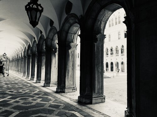 Corridoro by Bart Wampers, 사진 for Sale on Singulart