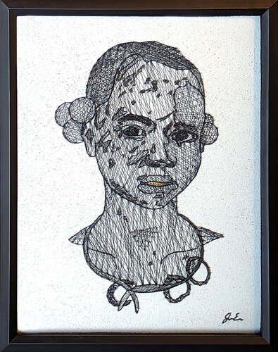 "Opulence VII" Contemporary Black and White Pin and Thread Mixed Media Portrait de Jaymes Earl, Otros medios a la venta en Singulart