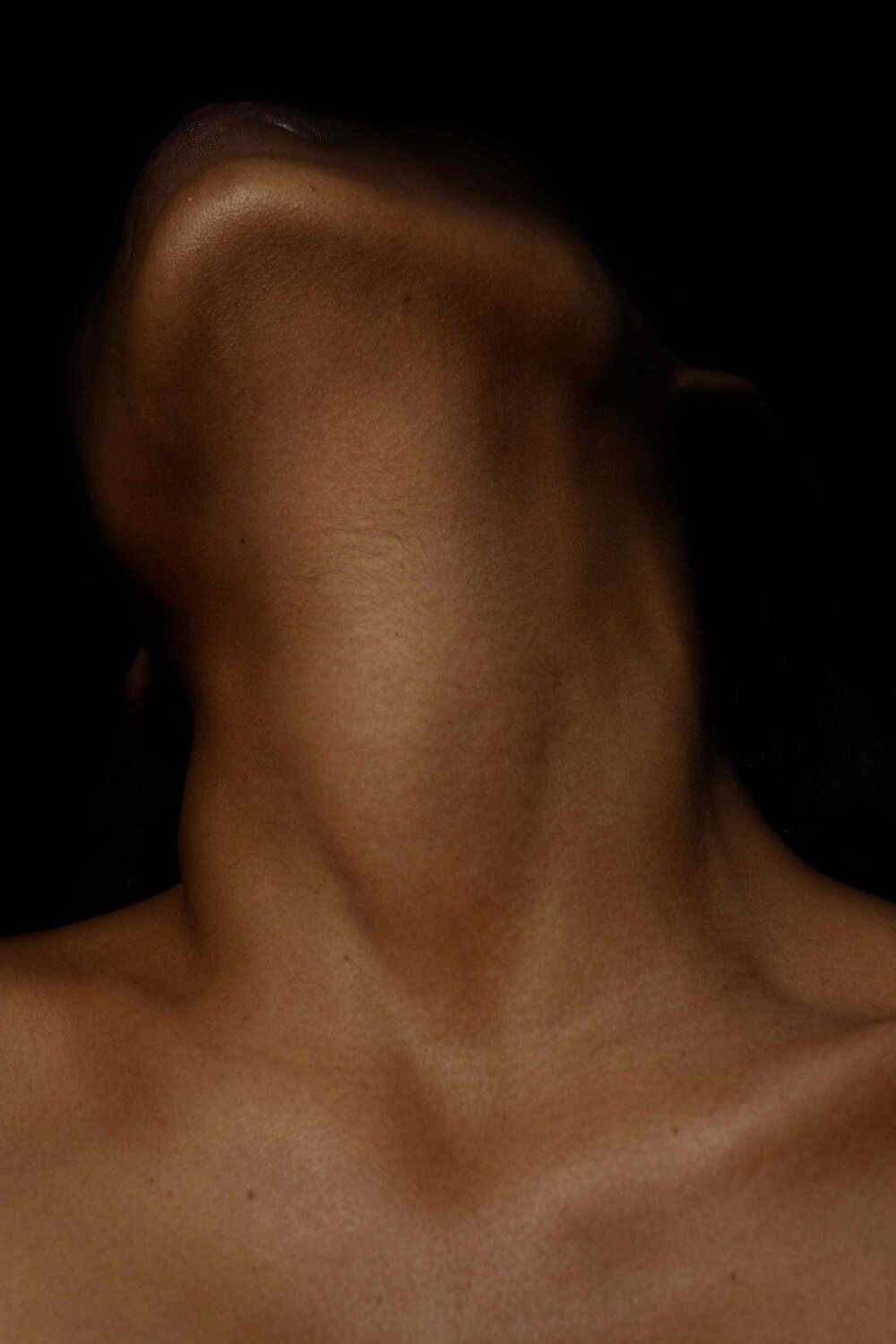 Claudia R. (Gorgeous V5) Pauline Thomas