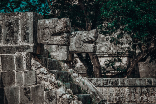 Mystisches Maya-Land: Die "Venus-Plattform" in Chichen Itza by Andreas Bromba, Photography for Sale on Singulart