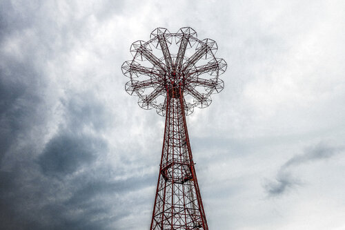 New York: Luna Park auf Coney Island by Andreas Bromba, Photography for Sale on Singulart