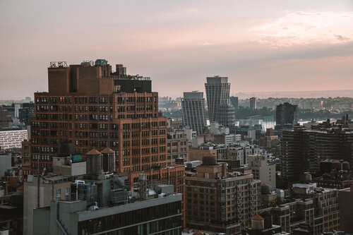 New York: Bick auf den East River by Andreas Bromba, Photography for Sale on Singulart