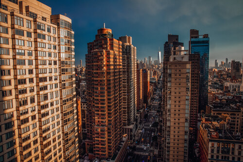 New York: Manhattan in der Abenddämmerung by Andreas Bromba, Photography for Sale on Singulart