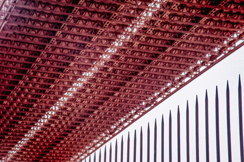 new york minimal: Brooklyn Bridge von unten by Andreas Bromba, 사진 for Sale on Singulart