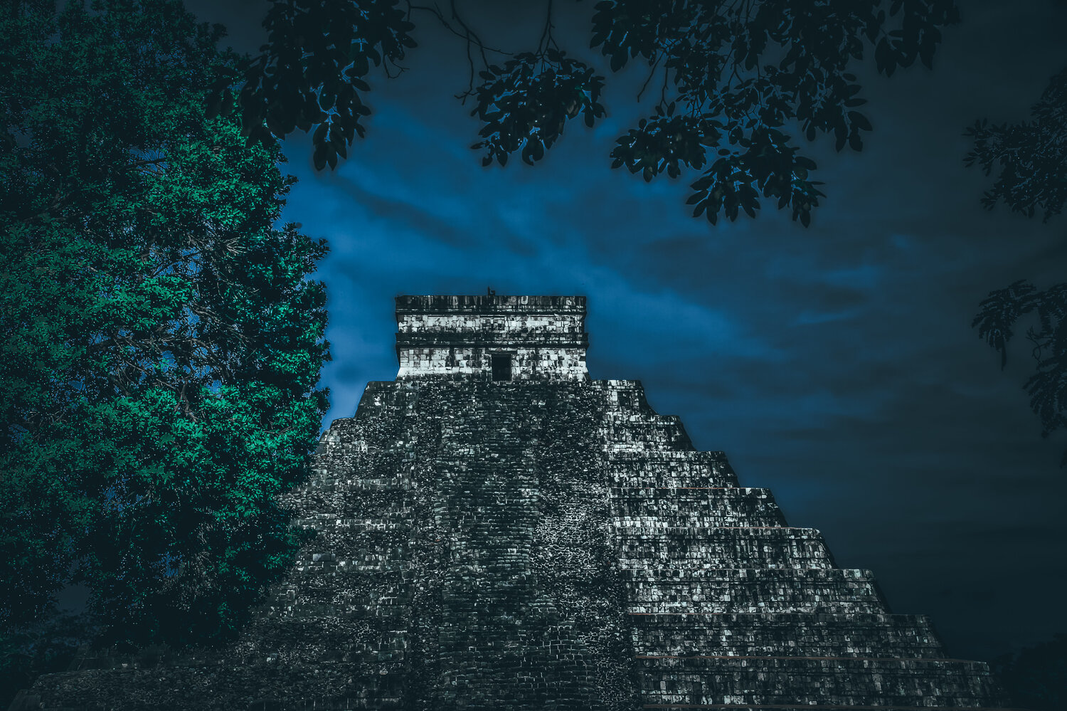 Mystisches Maya-Land: Die Kukulcan-Pyramide in Chichen Itza Andreas Bromba