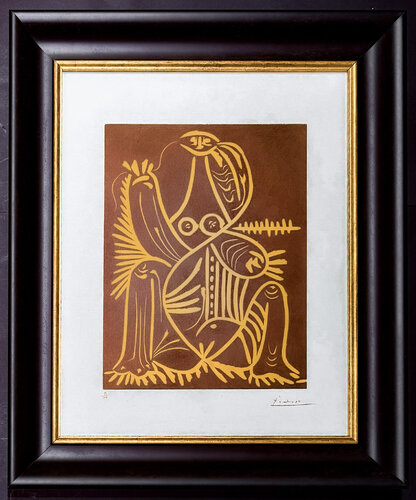 Pablo Picasso (1881–1973) - Femme Assise en Pyjama de Plage. II - Linocut in colors on Arches paper - 1961 von Pablo Picasso, Druck kaufen auf Singulart