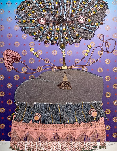 Enrico Baj (1924–2003) - Antoinette du Ligier de la Garde Deshouliére - Color mixed-media with collage and glitter on paper - 1975 de Enrico Baj, Obra en papel a la venta en Singulart