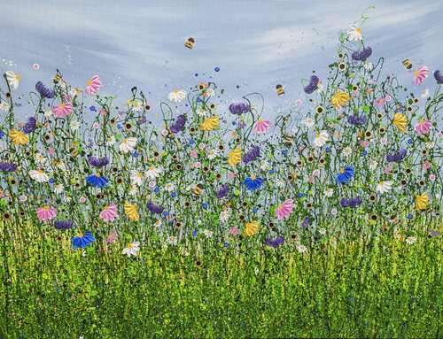 Bee Wild And Free #2 di Lucy Moore, Pittura in vendita su Singulart
