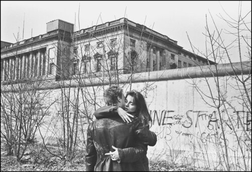 Unter Die Mauer, Berlin, D.D.R. James Rae