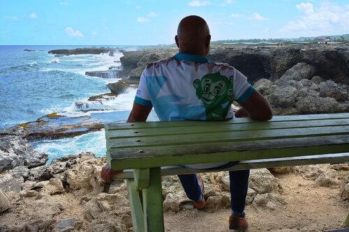 Watcher - Animal Flower Cave, Barbados - February 2026 van James Rae, Fotografie te koop op Singulart