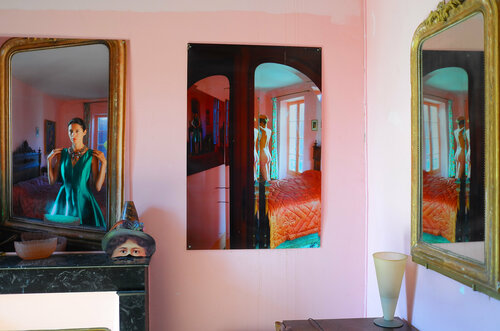 Reflexions, chambre rose 2 von Jean-Robert Franco, Fotografie kaufen auf Singulart
