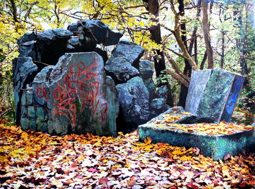 Ruine aus der Zeit Düneberg von Volker Burk, Malerei kaufen auf Singulart