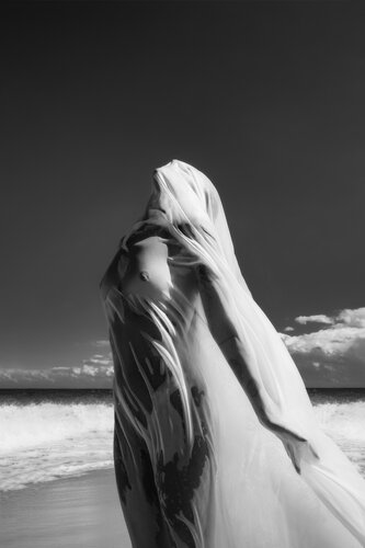 KORA - THE MOTHER WORLD van Giandomenico Veneziani, Fotografie te koop op Singulart