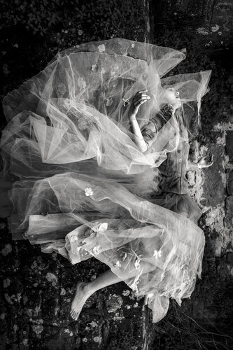 RESURRECTURIS - RISE AGAIN di Giandomenico Veneziani, Fotografia in vendita su Singulart