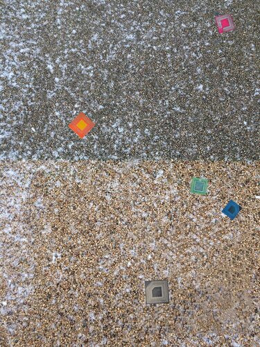 London - Pavement snow van Susie Wright, Digitaal te koop op Singulart
