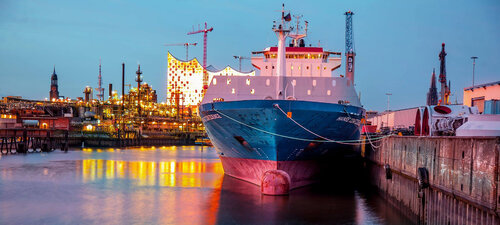 Die Farben der Philharmonie am Hafen von Hamburg di Master Phago, Digitale in vendita su Singulart