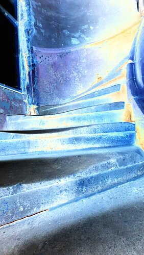 Historische Treppe mit neuer Perspektive II von Volker Vieregg, Fotografie kaufen auf Singulart