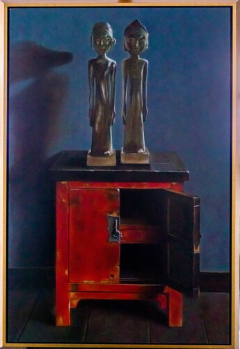 Bronze statues on antique Chinese cupboard von Cornelis de Koning, Malerei kaufen auf Singulart