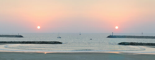 Reflective Reality 02 von Yigal Pardo, Fotografie kaufen auf Singulart