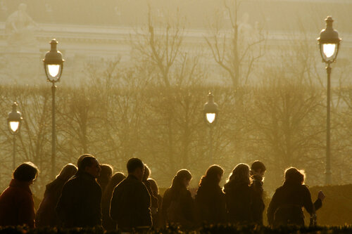 Procession au soleil di Robert Bared, Fotografia in vendita su Singulart