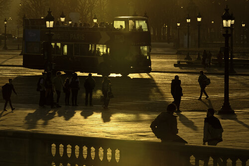 Le Bus de lumière di Robert Bared, Fotografia in vendita su Singulart