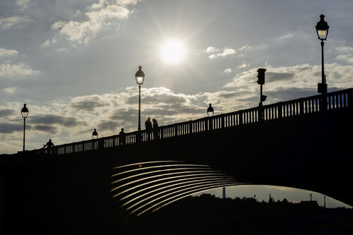 Les Plumes du pont Robert Bared