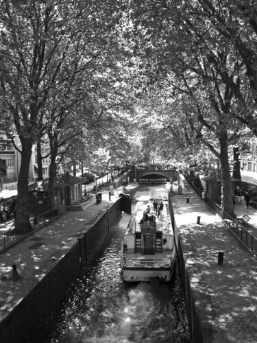Canal Saint-Martin, Paris di Alex Cassels, Fotografia in vendita su Singulart