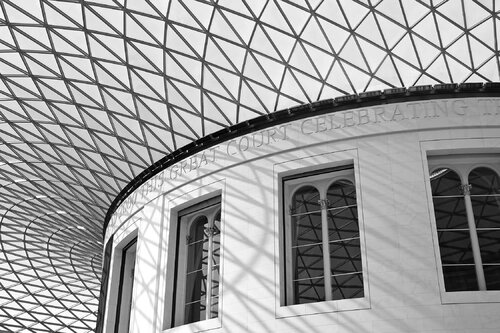 The Great Court  - A3 by Alex Cassels, 사진 for Sale on Singulart