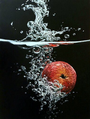 Apple Underwater di Elena Dmitrenko, Pittura in vendita su Singulart