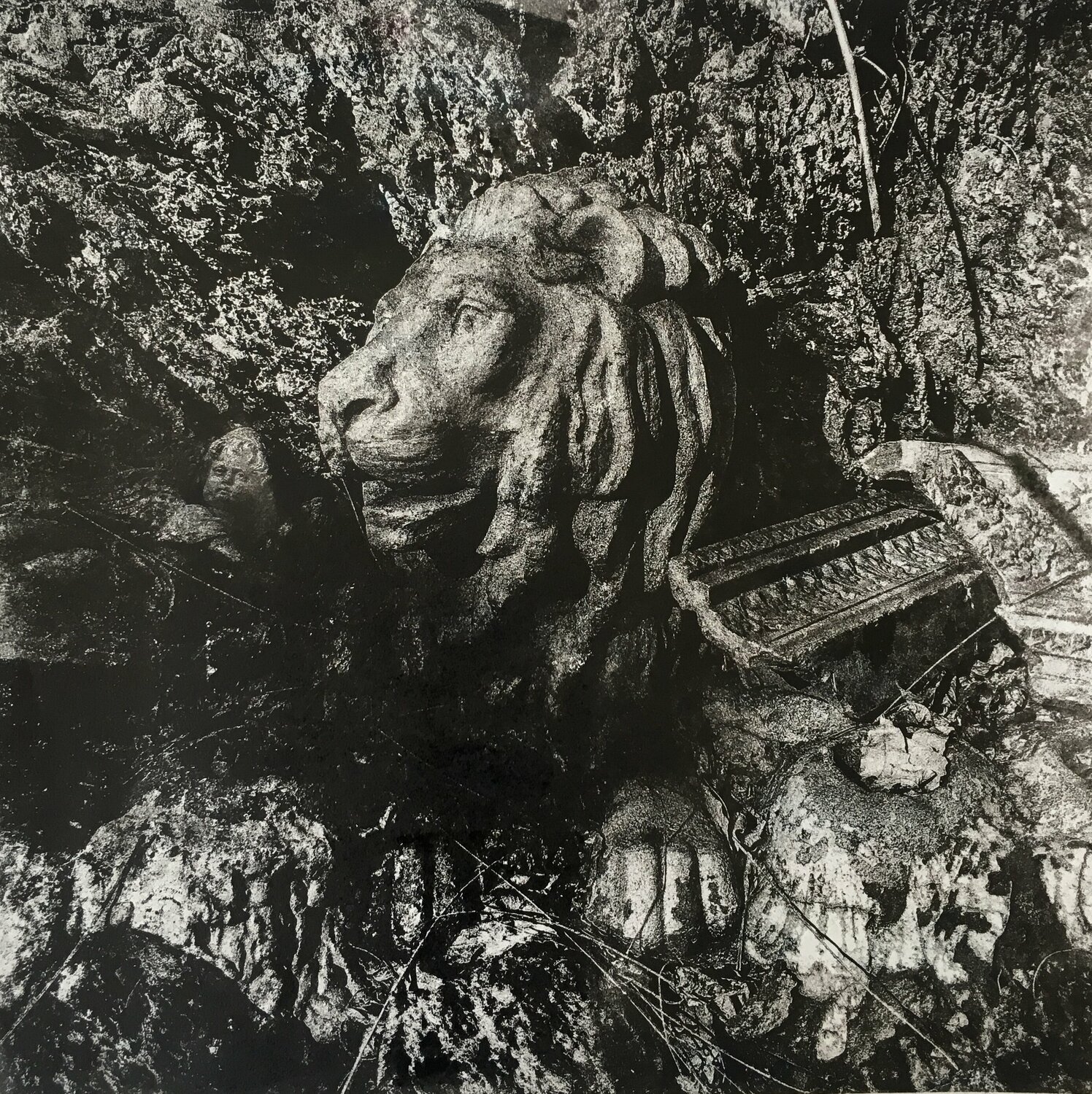 Fragment of fountain in Odessa Valeriya Tarasenko Werk auf Papier zu verkaufen