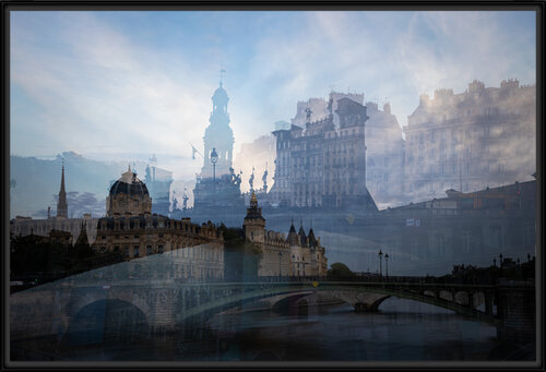 Lever de soleil sur la Mairie de Paris - tirage 1 / 1 par Edouard Mazaré, Photographie en vente sur Singulart