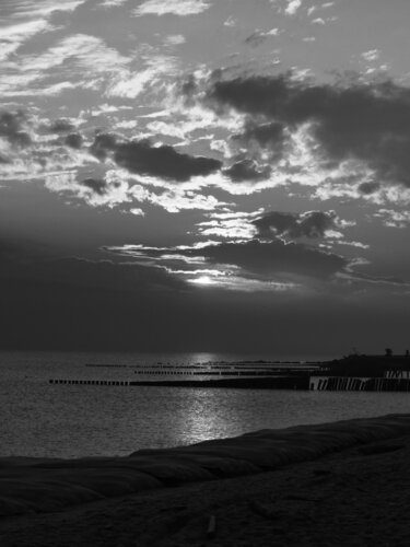 spiaggia e mare de Nicola  Luciani , Fotografía a la venta en Singulart