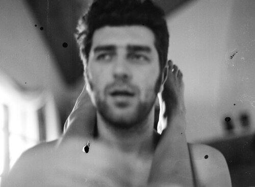 Boyfriend, Paris #3 van Camille Ross, Fotografie te koop op Singulart