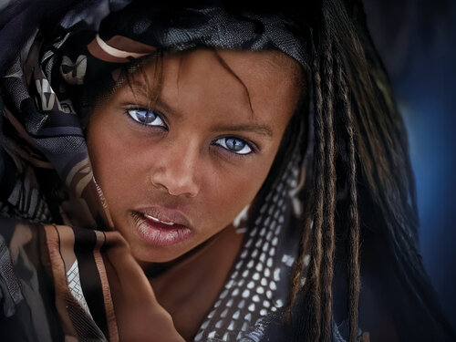 Africa V Joachim Bergauer