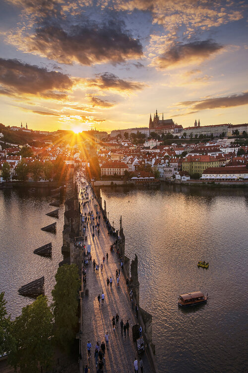 Prague jewellery   60x90 cm Peter Cech