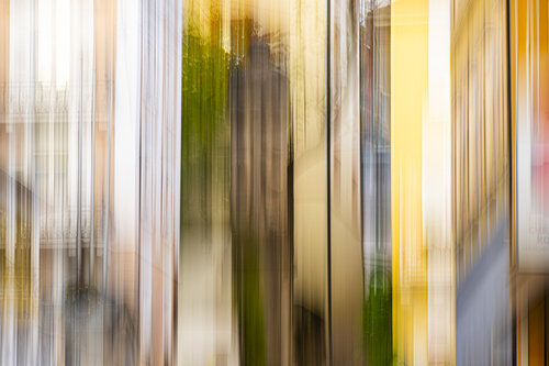 Fließende Stadtansicht par Christina Lourenco, Photographie en vente sur Singulart