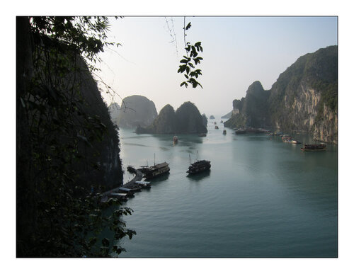 Baie d'Halong II di Jean Kempf, Fotografia in vendita su Singulart
