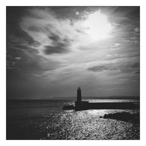 Le port de Nice (framed) van Jean Kempf, Fotografie te koop op Singulart
