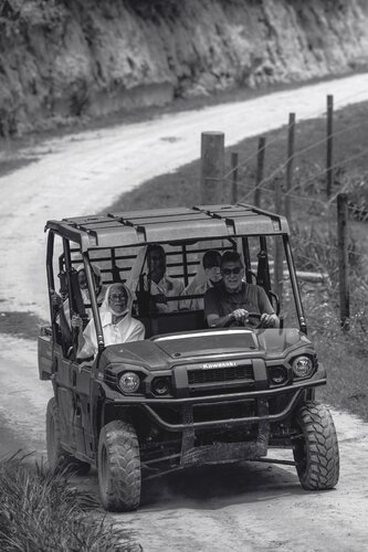 The Road to Redemption von Olya Hill, Fotografie kaufen auf Singulart