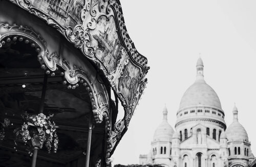 Between Whirl and Prayer di Olya Hill, Fotografia in vendita su Singulart