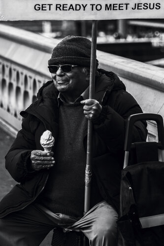 Apocalypse: Postponed von Olya Hill, Fotografie kaufen auf Singulart