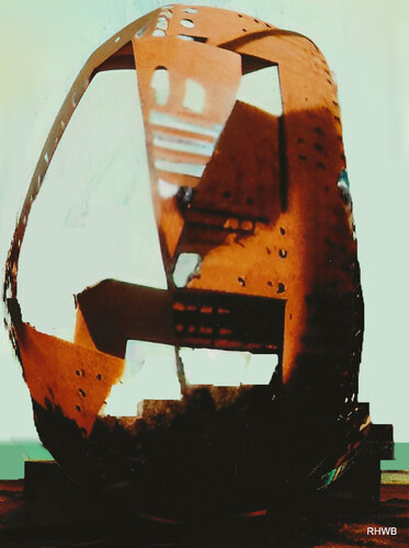 Industrielandschaft mit Corten-Skulptur von Reinhard Brand, Druck kaufen auf Singulart